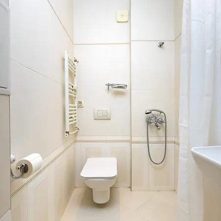 1br In The Center With Free Street Parking And Designated Workspace *