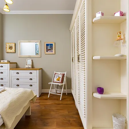 Apartment 1br In The Center With Free Street Parking And Designated Workspace Plovdiv