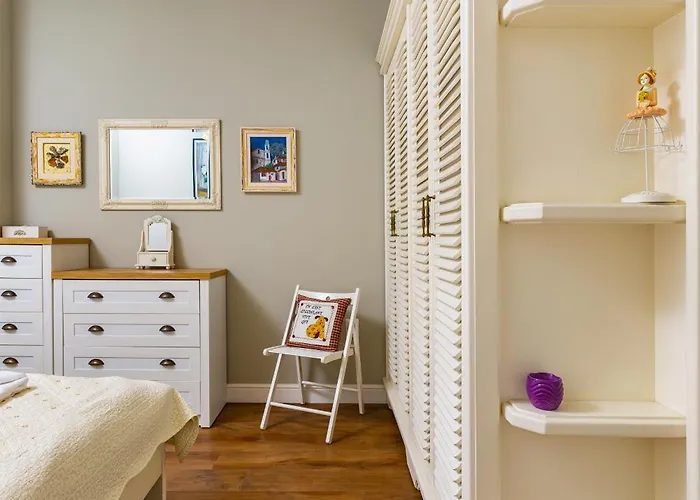 Apartment 1br In The Center With Free Street Parking And Designated Workspace Plovdiv