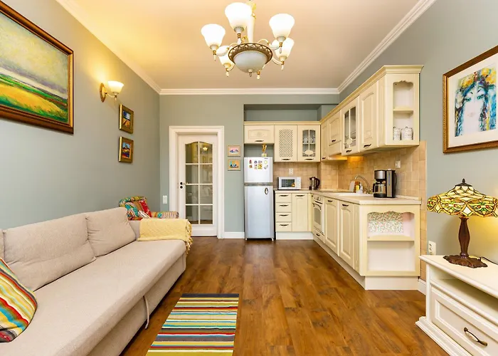 1br In The Center With Free Street Parking And Designated Workspace *