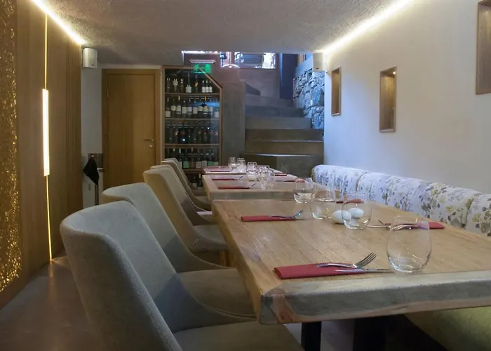 1br In The Center With Free Street Parking And Designated Workspace *